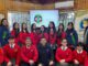 El diputado Juan Carlos Beltrán conversando con estudiantes del Colegio Lidia González Barriga en Collipulli