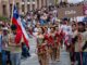 Elenco del Ballet Folclórico de Temuco BAFOTE actuando en el festival internacional de México