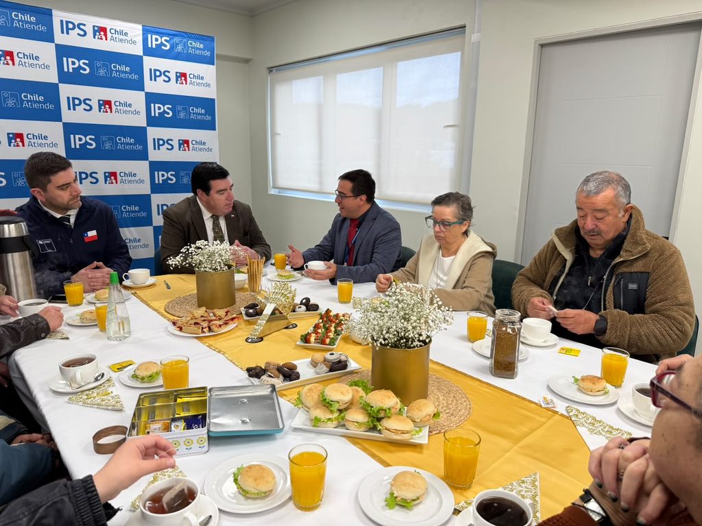 Autoridades regionales celebran el 15 aniversario del Bono Bodas de Oro con matrimonios de La Araucanía