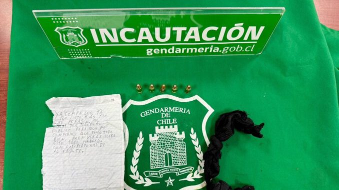 Funcionarios de Gendarmería realizan controles de seguridad en un recinto penitenciario de La Araucanía