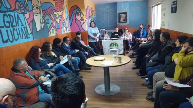 Dirigentes de la ANEF reunidos en asamblea regional en Temuco para defender la función pública