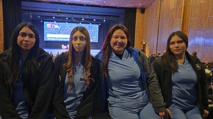Estudiantes y autoridades en el hito regional del mes de la Educación Técnico Profesional en La Araucanía