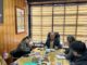 Débora Negrete del Plan Buen Vivir reunida con autoridades locales en Villarrica para dialogar con comunidades mapuche