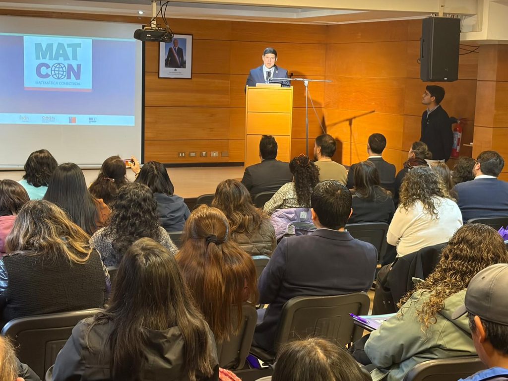 Lanzamiento del programa de educación Matemática Conectada en la región de La Araucanía con docentes y autoridades
