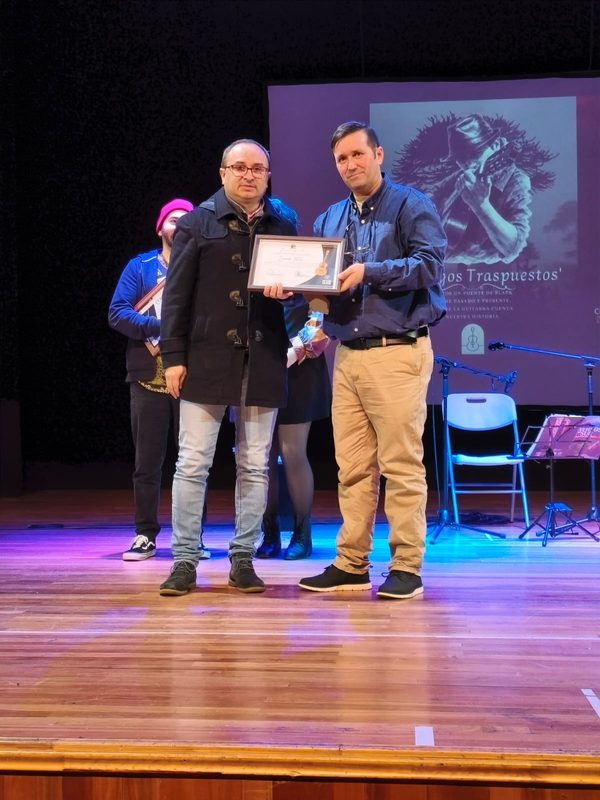 Presentación musical de guitarra campesina junto a Leonardo Matus en el Centro Cultural de Lautaro