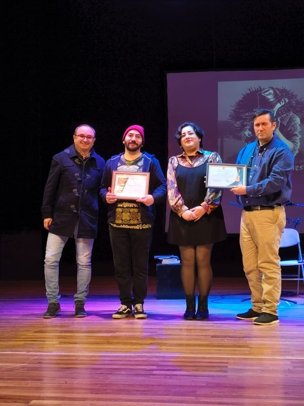 Presentación musical de guitarra campesina junto a Leonardo Matus en el Centro Cultural de Lautaro