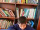 Estudiantes participando en concurso de lectura en la región de La Araucanía