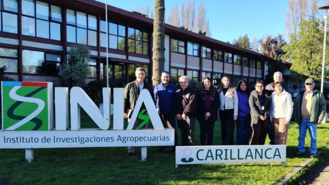 Marlene Affeld, directora de la Asociación de Agricultores de Malleco, durante su nombramiento en INIA Carillanca.