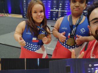 Paradeportistas de Teletón Temuco celebrando su podio en el Campeonato Nacional de Parapowerlifting