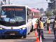 Personal de Carabineros y SENDA realizando controles de alcoholemia y narcotest a conductores de transporte público en Temuco.