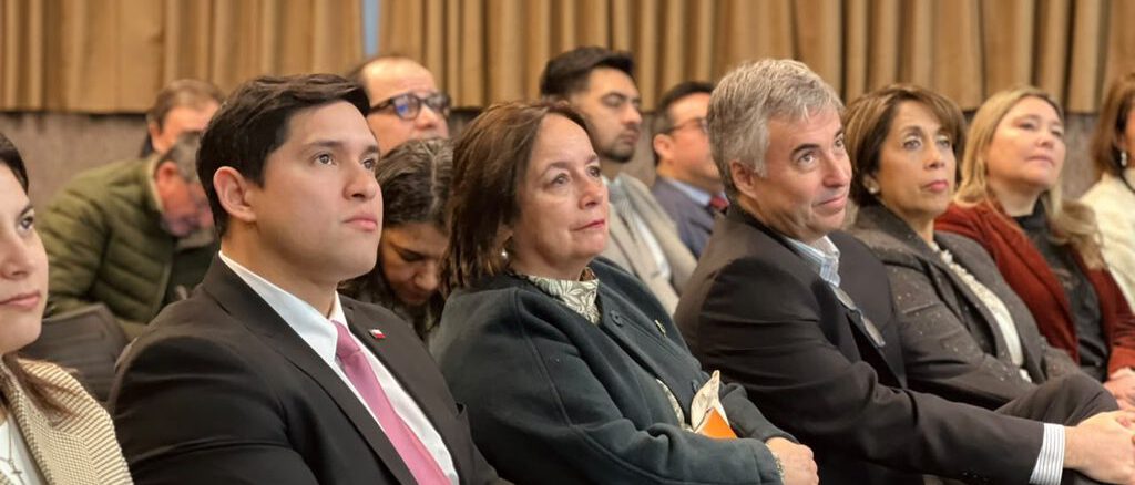 Expertos y orientadores participan en el seminario Mentes que Transforman en Santo Tomás Temuco