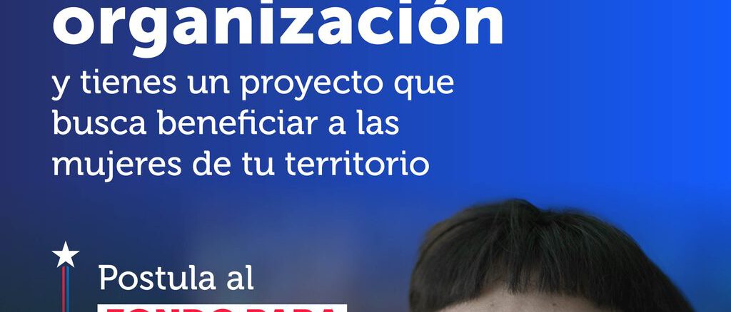 Mujeres organizadas participando en una reunión de fomento de equidad de género en Chile