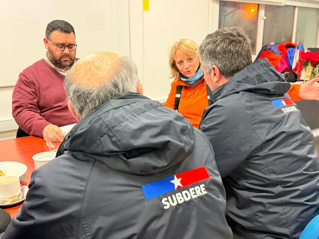 La alcaldesa de Pitrufquén junto a autoridades de la Subdere revisan planes de recuperación por emergencias climáticas