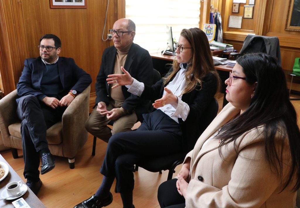 Subsecretaria de Ciencia visita escuela rural en Villarrica junto a estudiantes y docentes del Programa Explora