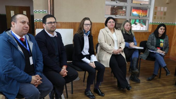 Subsecretaria de Ciencia visita escuela rural en Villarrica junto a estudiantes y docentes del Programa Explora