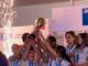 Equipos de futsal escolar de Temuco y Villarrica celebrando su clasificación al campeonato nacional de Valparaíso