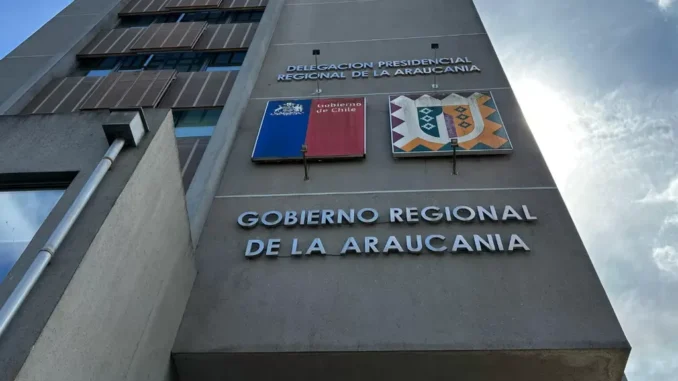 Fachada de la Universidad Autónoma de Chile tras la polémica por informe de Contraloría
