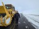 Maquinaria pesada del MOP realizando labores de despeje de nieve en la ruta internacional Pino Hachado.