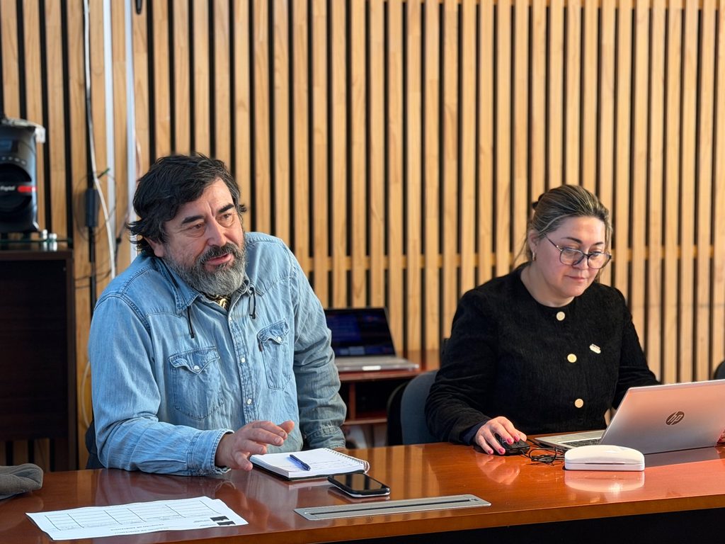 El Delegado Presidencial Víctor Manoli lidera mesa de trabajo con representantes del sector privado en Malleco para fomentar el crecimiento económico.