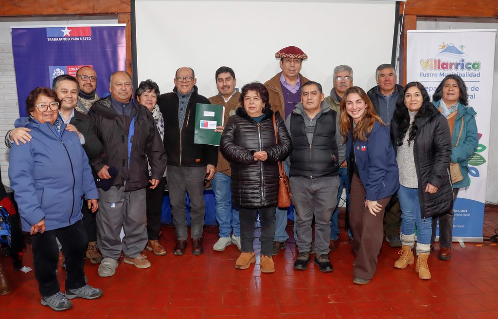 Autoridades y dirigentes de comunidades mapuche inician proyectos de conservación del patrimonio cultural en Villarrica