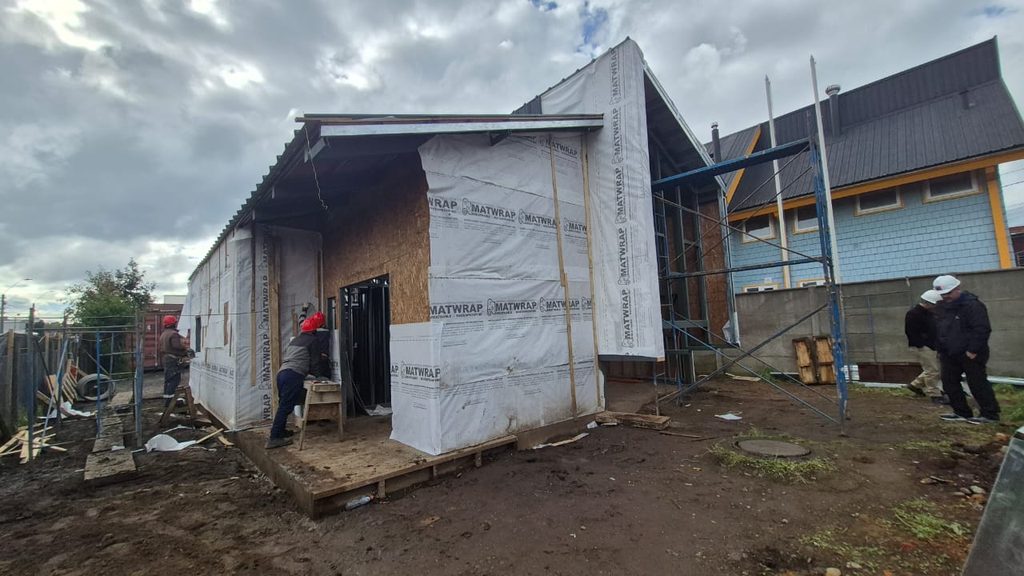 Obras de construcción de la nueva sede comunitaria para la Junta de Vecinos Villa Europa en Villarrica
