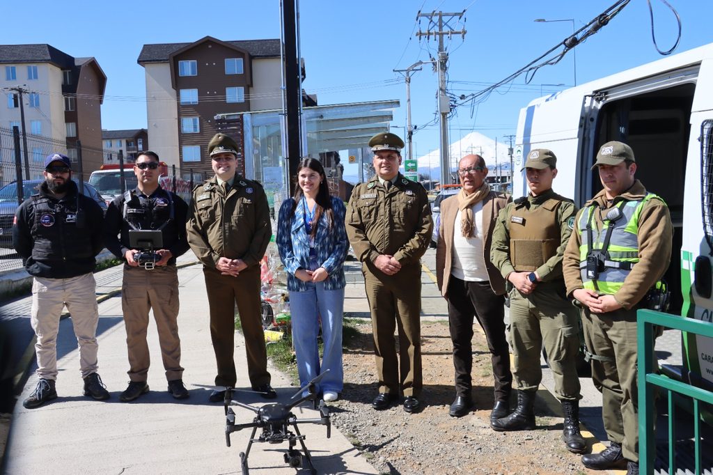Carabineros y autoridades municipales supervisan nuevo punto de atención en Segunda Faja de Villarrica