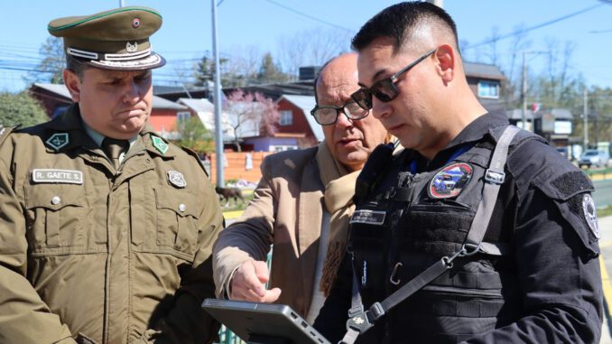 Carabineros y autoridades municipales supervisan nuevo punto de atención en Segunda Faja de Villarrica