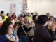 Participantes y profesionales de salud mental reunidos en una muestra de experiencias comunitarias en Araucanía Sur.