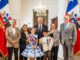 Axel Vásquez y Rayén San Martín, campeones infantiles de cueca, en el Palacio de La Moneda.