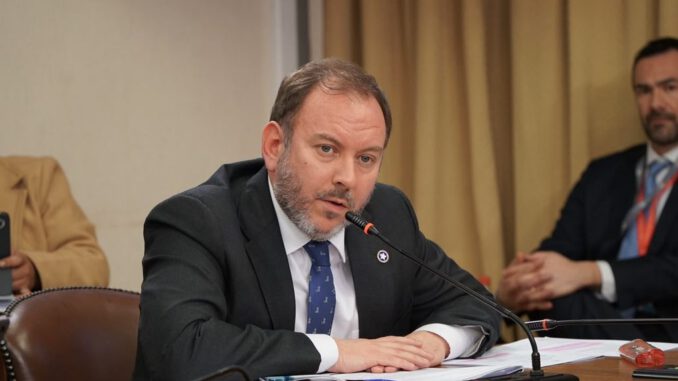 El diputado Cristián Neira durante sus declaraciones sobre la tragedia ocurrida en la región de La Araucanía
