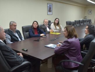 El delegado presidencial Francisco Ljubetic junto a la nueva directiva del Partido Republicano en La Araucanía