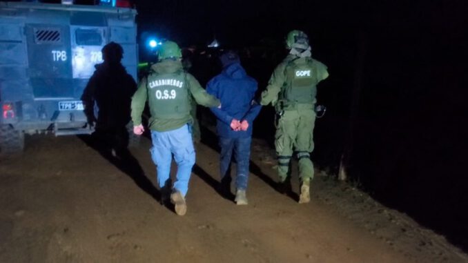 Carabineros en operativo policial en Ercilla con incautación de armas