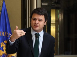 Diputado Eduardo Cretton durante sesión en la Comisión de Seguridad de la Cámara