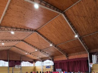 Estudiantes de Cunco participando en un encuentro sociodeportivo organizado por Fútbol Más y Hortifrut