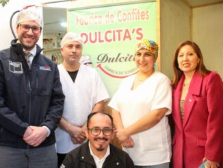 Emprendedores de Dulcitas fabricando dulces artesanales en Padre las Casas