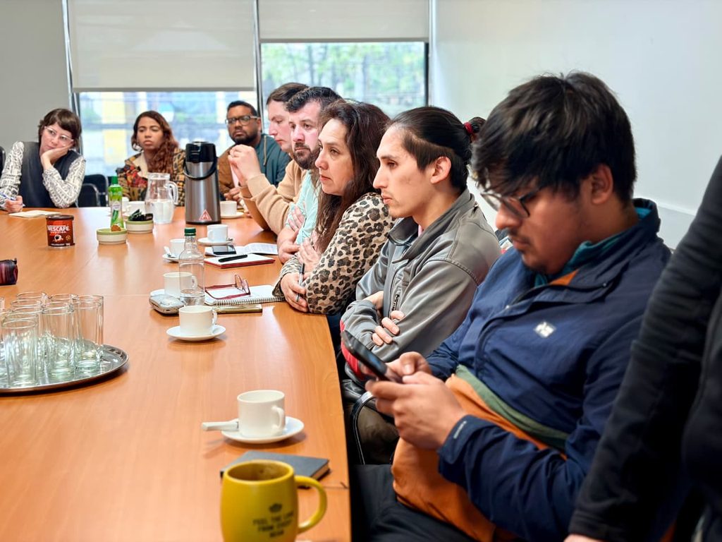 Emprendedores de La Araucanía celebrando la adjudicación de fondos Corfo para proyectos innovadores