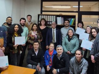 Emprendedores de La Araucanía celebrando la adjudicación de fondos Corfo para proyectos innovadores
