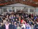 Estudiantes de la Escuela Standard interactuando con músicos de la Orquesta Filarmónica de Temuco en una jornada educativa.