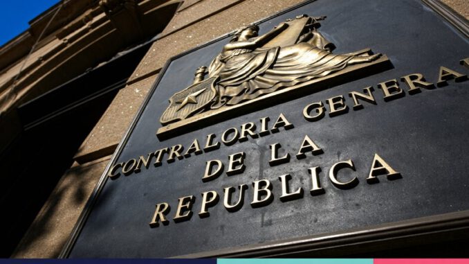 Gobernador René Saffirio durante sesión del Consejo Regional abordando gestiones con la Contraloría