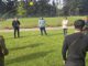 Jóvenes y funcionarios participan en actividades lúdicas al aire libre en el Parque Isla Cautín de Temuco por la prevención del suicidio