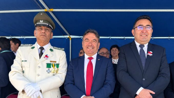El diputado Juan Carlos Beltrán durante su asistencia a los desfiles de Fiestas Patrias en la provincia de Malleco