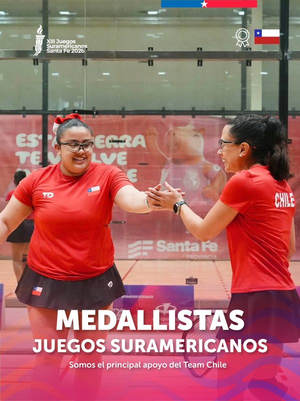 Atletas de La Araucanía celebrando sus medallas obtenidas en los Juegos Suramericanos Santa Fe 2026