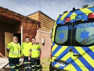 Personal y ambulancia del SAMU en la nueva base operativa ubicada en Labranza, Temuco