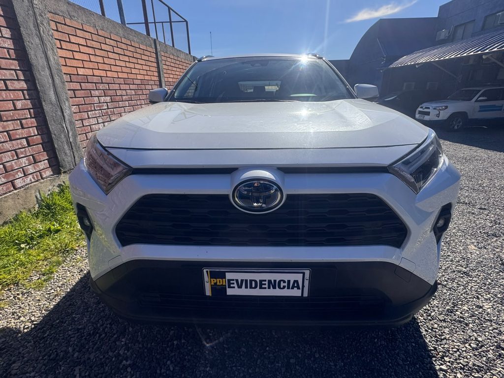 Detectives de la PDI recuperan vehículo SUV robado con placas patente falsificadas en Villarrica