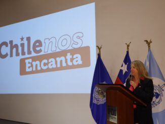 Funcionarios de la PDI y Subsecretaría de Turismo en jornada sobre hospitalidad para visitantes en Chile