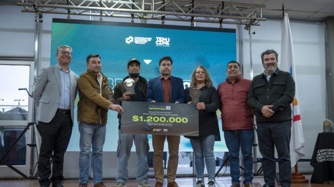 Ceremonia de entrega de Becas Deportivas 2026 en el Estadio Germán Becker de Temuco