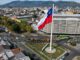 Mástil vacío de la Bandera Bicentenario en Temuco durante Fiestas Patrias
