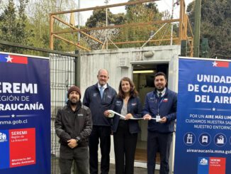 Vista aérea de Temuco con estaciones de monitoreo de calidad del aire funcionando