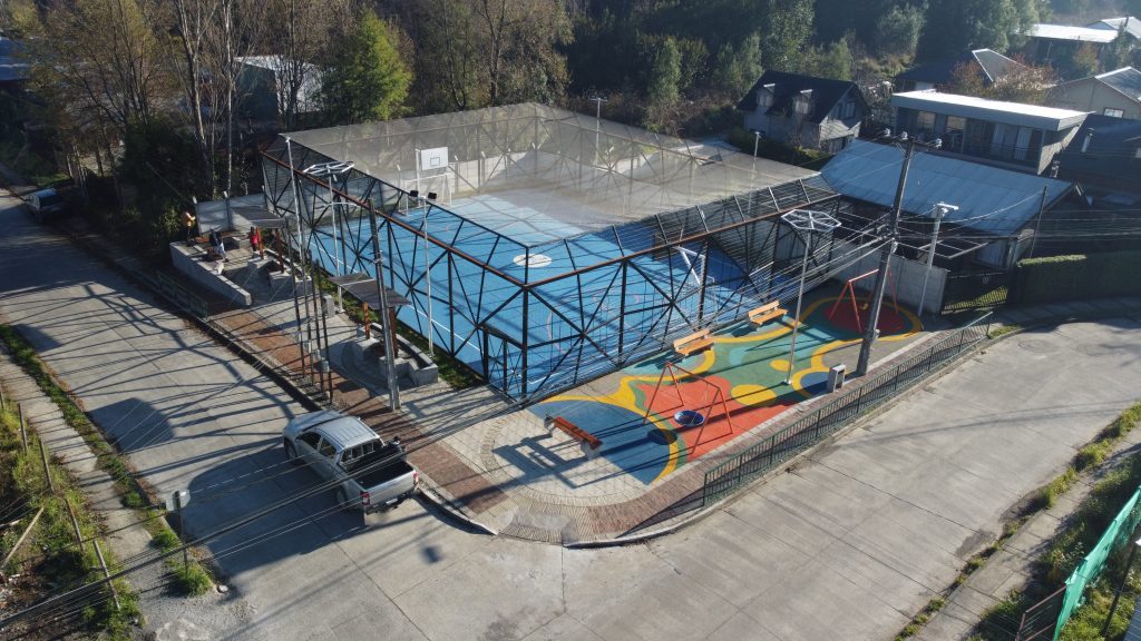 Renovada multicancha y áreas verdes en Villa Bellavista para el uso de la comunidad