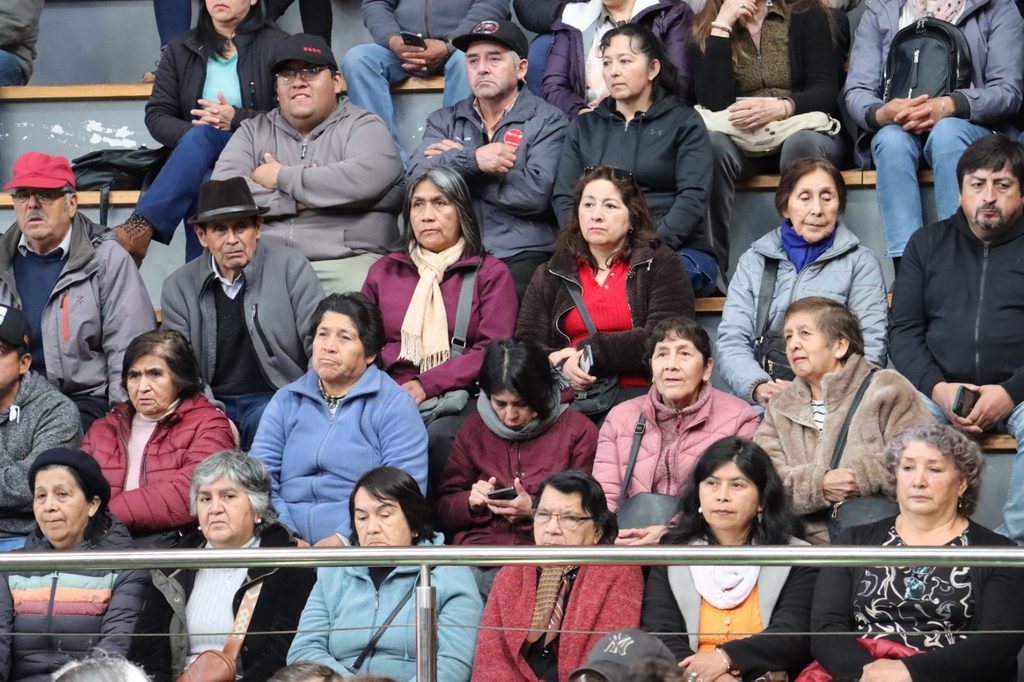 Familias agricultoras de Villarrica recibiendo bono de apoyo por emergencia climática